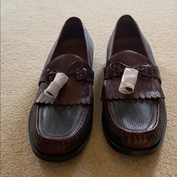 Dress shoes